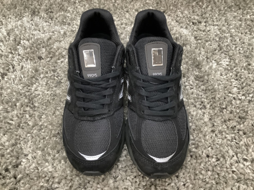 スニーカーのNEW BALANCE　ニューバランス