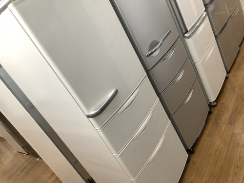 キッチン家電の冷蔵庫