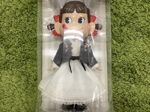 5000体限定フィギュアのペコちゃん