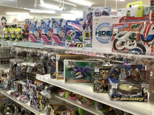 鬼滅の刃　ディズニー　サンリオ　トミカ　プラレールの鉄道模型　モデルカー　メカミリ