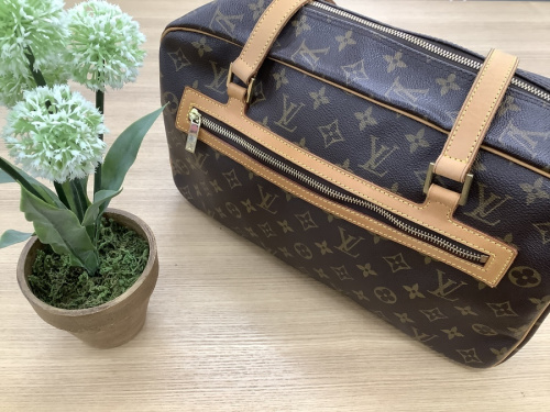 バッグ・財布のバッグ