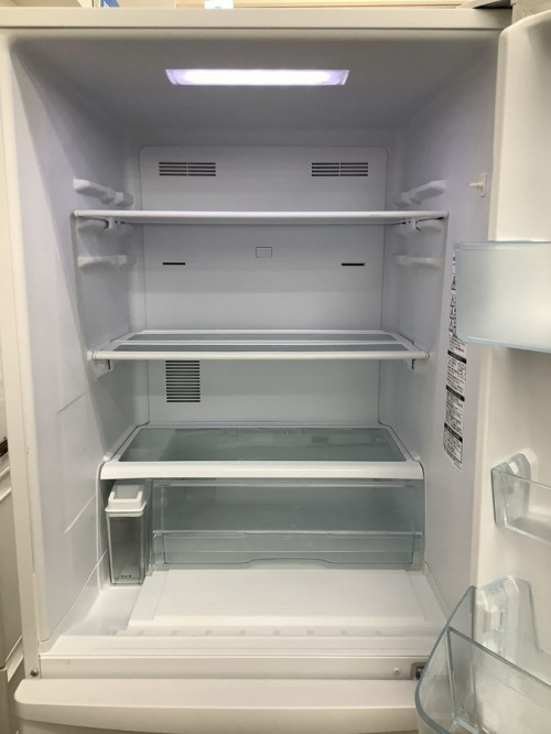 冷蔵庫の3ドア冷蔵庫