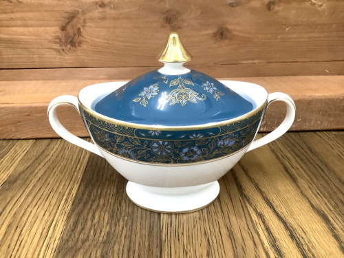 喫茶のROYAL DOULTON　ロイヤルドルトン