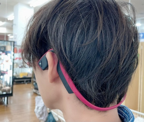 デジタル家電の骨伝導イヤホン