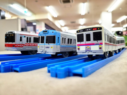 ホビーの男の子おもちゃ