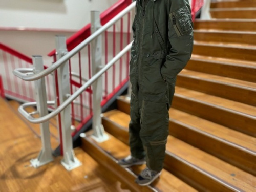 ジャケットのフライングスーツ