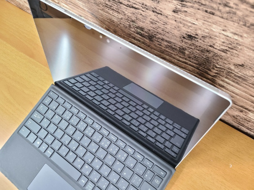 ノートパソコンのSurface Pro4