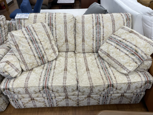 家具のソファ