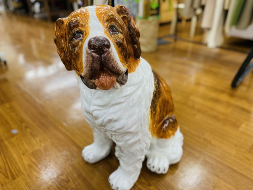 セントバーナード犬の置物が入荷致しました！｜2022年02月09日