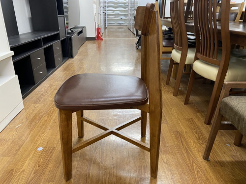ダイニングチェアーのjournal standard Furniture