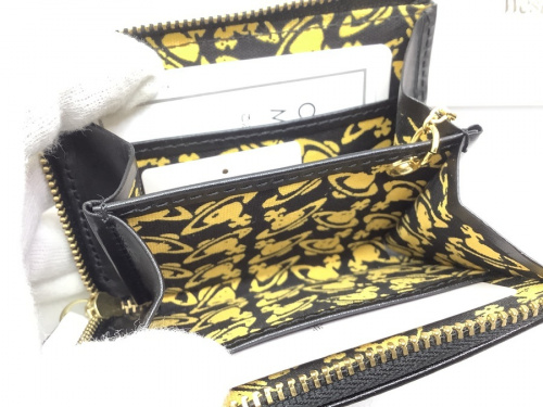 パスケース付小銭入れのVivienne Westwood