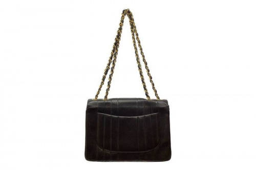 CHANELのショルダーバッグ