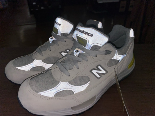 992