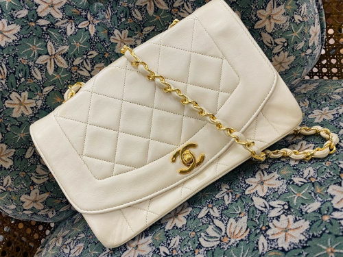 バッグ・財布のCHANEL