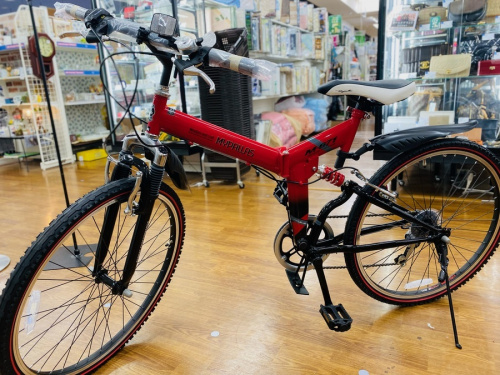 自転車のマウンテンバイク