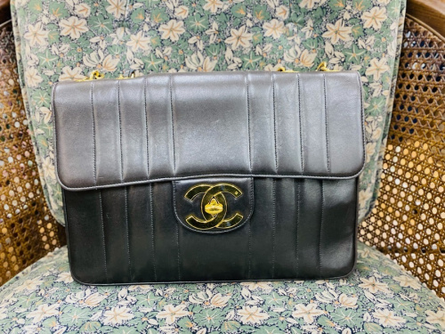 バッグのショルダーバッグ