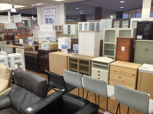 テレビボードの川越