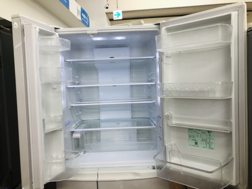 冷蔵庫の6ドア冷蔵庫