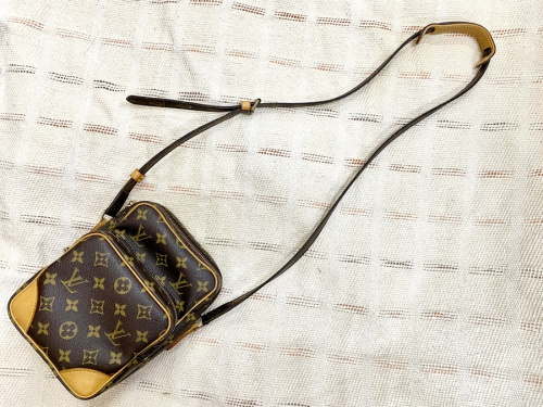 ポーチのショルダーバッグ