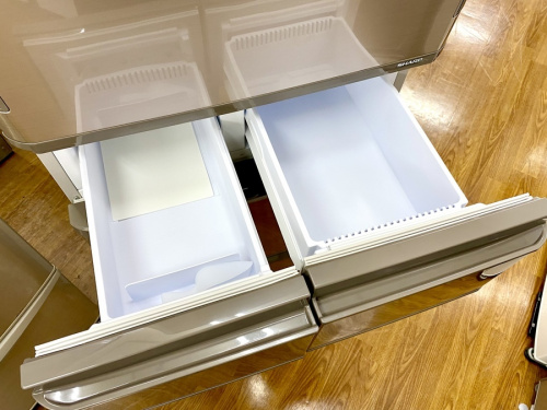 6ドア冷蔵庫のSHARP