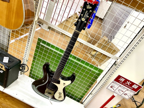 ギターのエレキギター