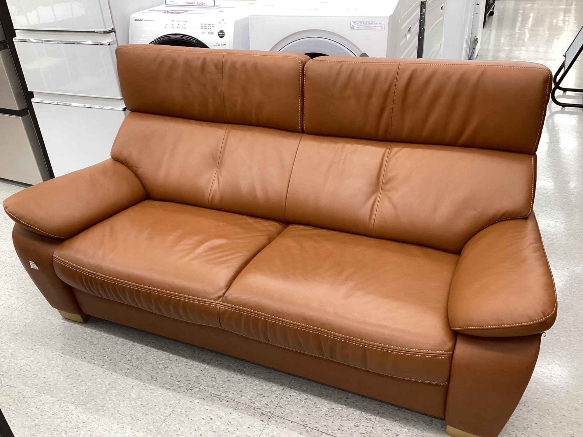 群馬県 前橋市にグランドオープン!】karimokuの木肘二人掛けソファーが 
