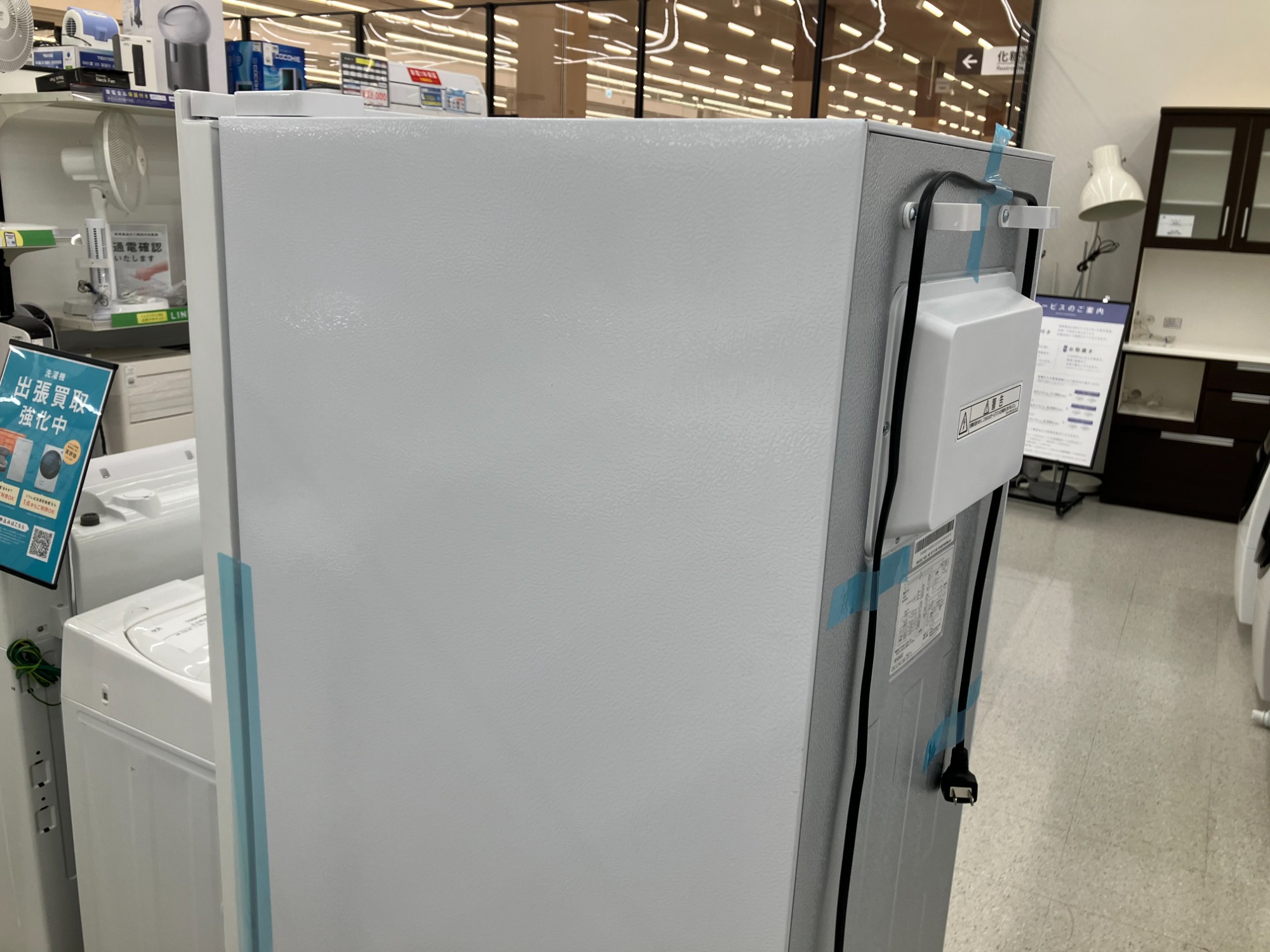 AQUAの1ドア冷蔵庫のご紹介！安心の6ヶ月保証つき【トレジャーファクトリー入間店家電紹介21-07】 AQUA（アクア）ファン式スリムフリーザー 1ドア冷凍庫 AQF-SF10K