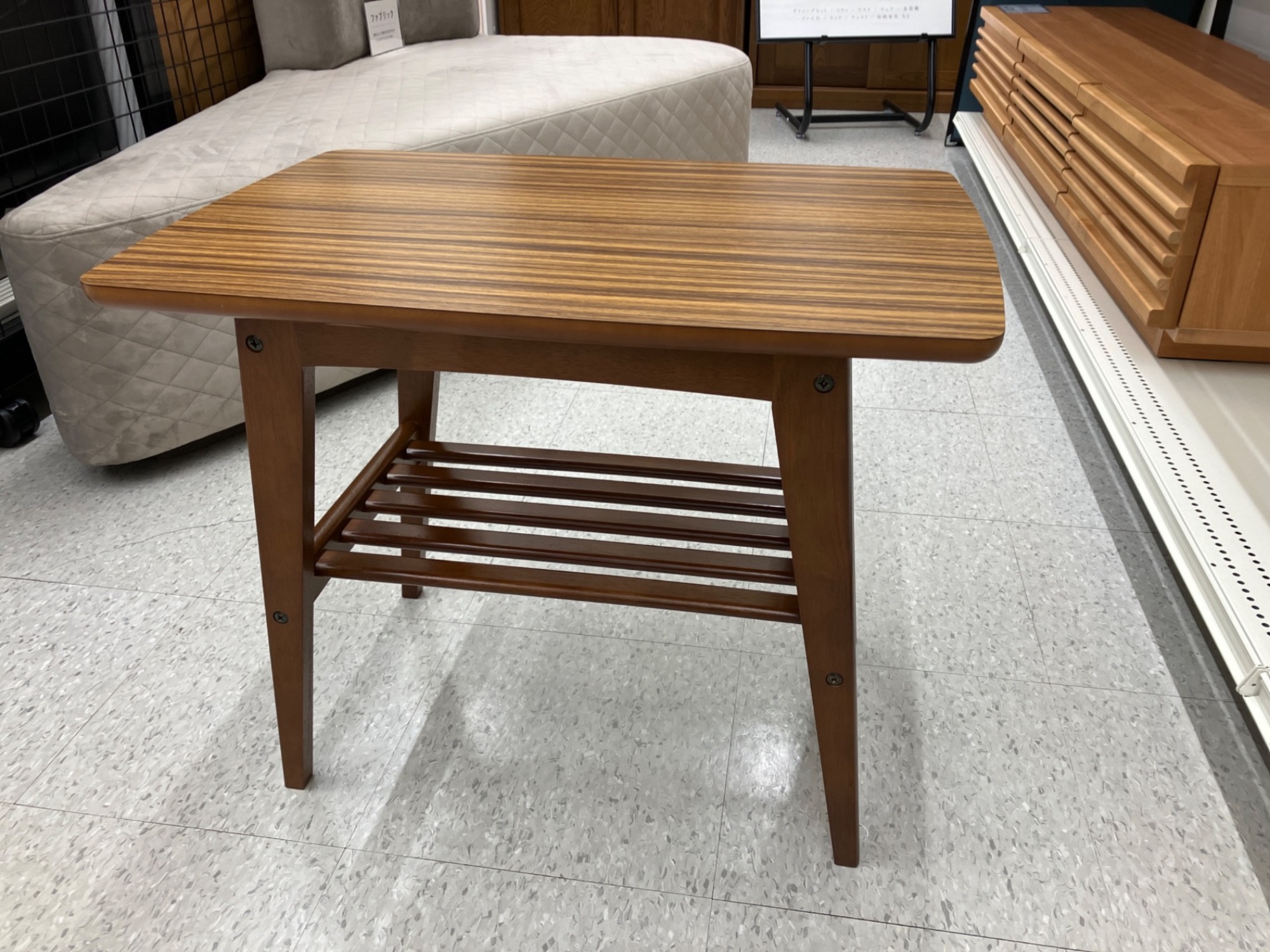 karimoku(カリモク) 】サイドテーブルが買取入荷しました