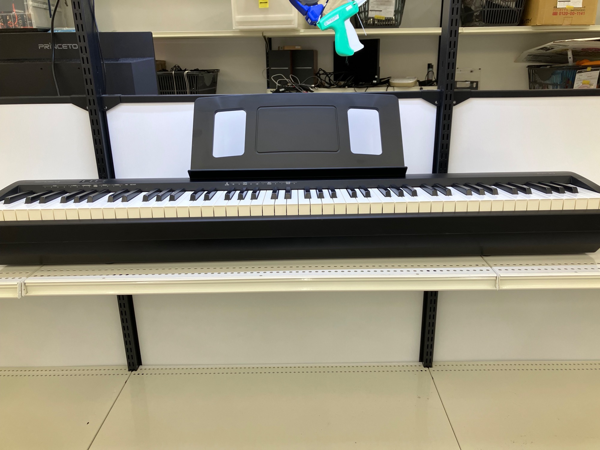 ROLAND N225 電子ピアノ ローランド　M2624 ROLAND N225 電子ピアノ ローランド M2624 - メルカリ