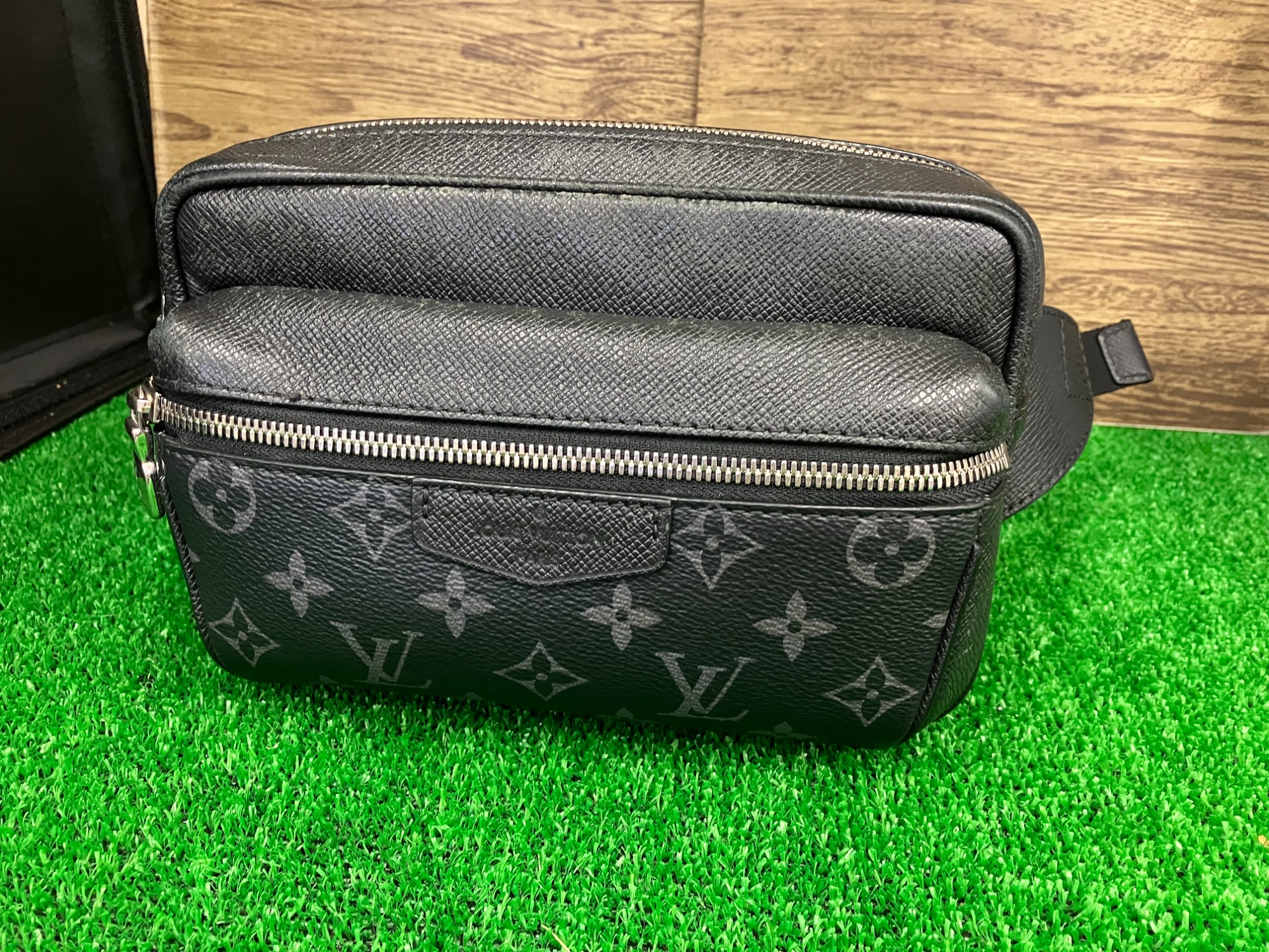 LOUIS VUITTON タイガラマ バムバッグ　FO0280 LOUIS VUITTON(ルイ・ヴィトン)】 タイガラマ バムバッグ