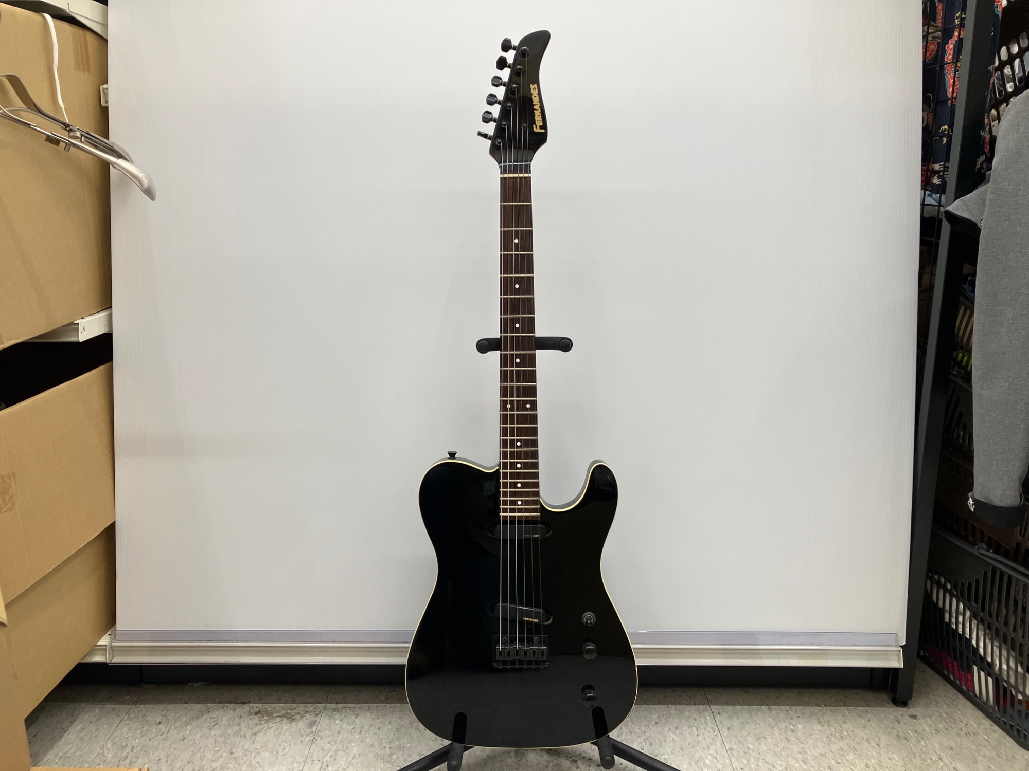 FERNANDES(フェルナンデス）テレキャスターモデルのエレキギター