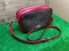 COACH　ショルダーバッグ　ご紹介します！