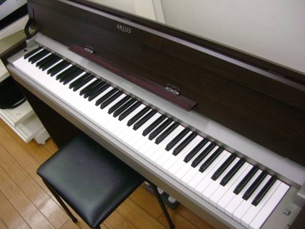 YAMAHA ARIUS YDP-S31 電子ピアノ入荷です！｜2016年01月31日 