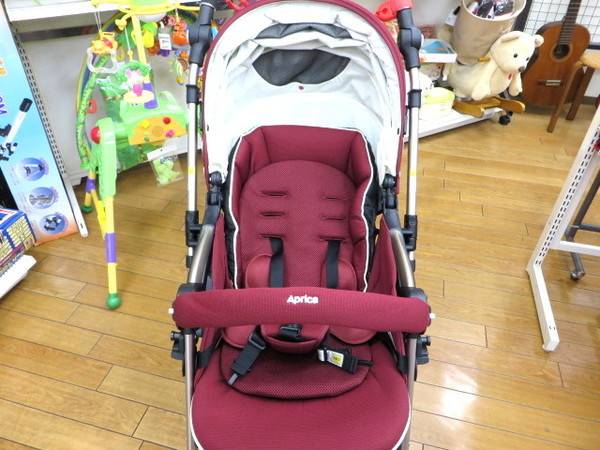 取り扱いございます♪Apricaのベビーカーが入荷しました！【鶴ヶ島店