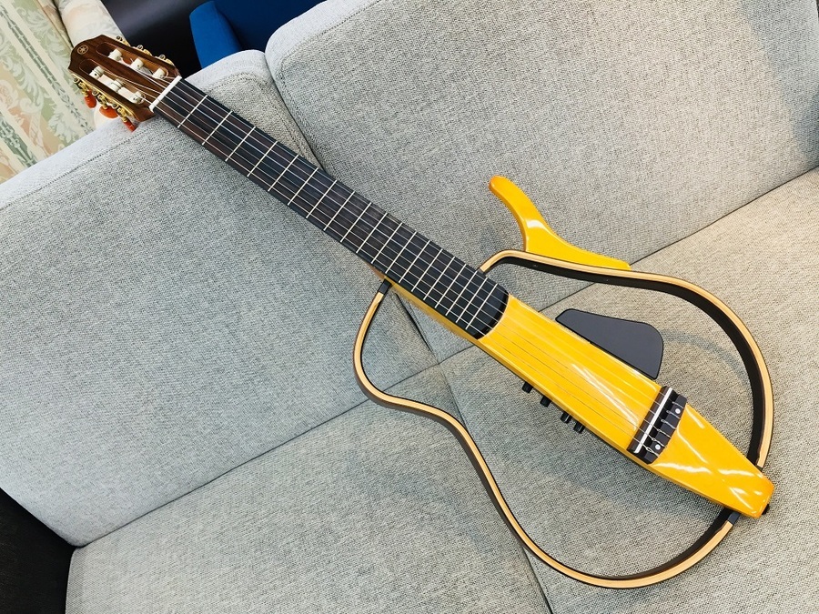 ヤマハ サイレントギター SLG130NW Yamaha SLG130NW Classical Style Silent Guitar (Natural) SLG130NW