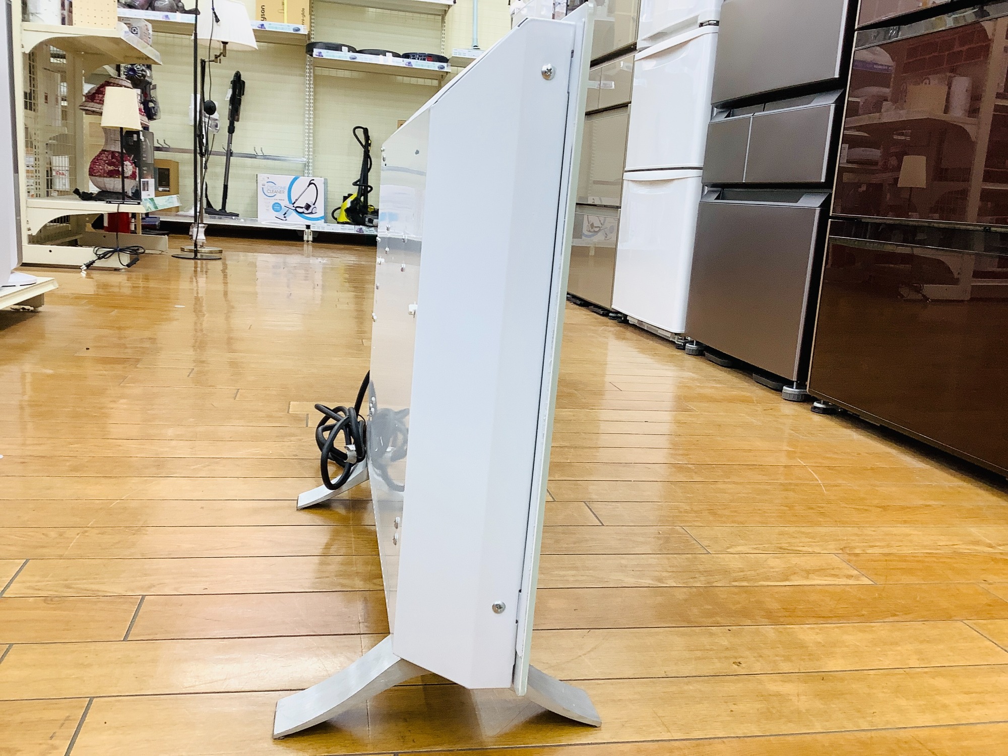 家電販売強化中】ASUWELL(アスウェル)のパネルヒーターのご紹介です