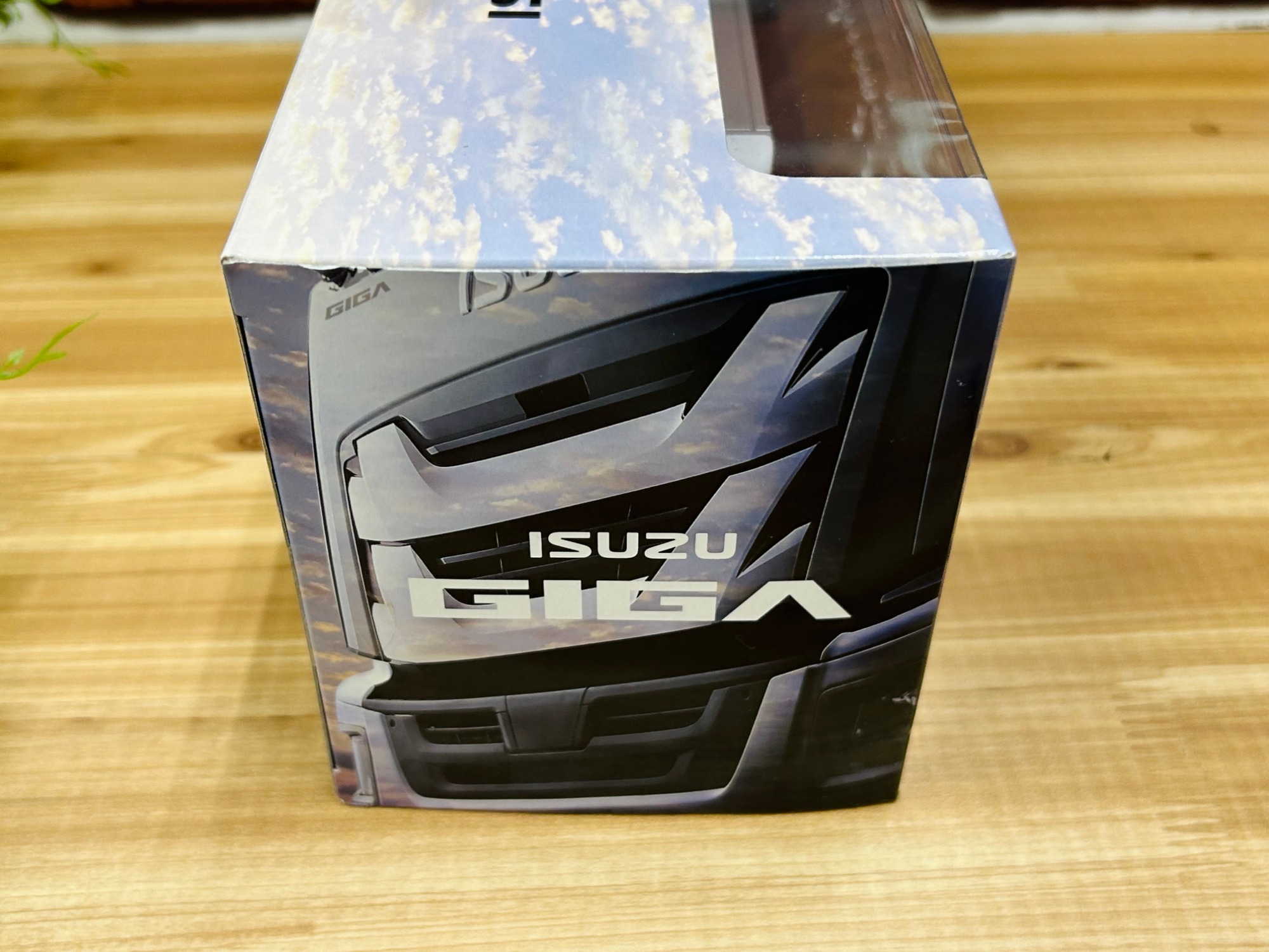ミニカー買取強化中！！】ISUZUの”GIGA1/43スケール模型”が入荷