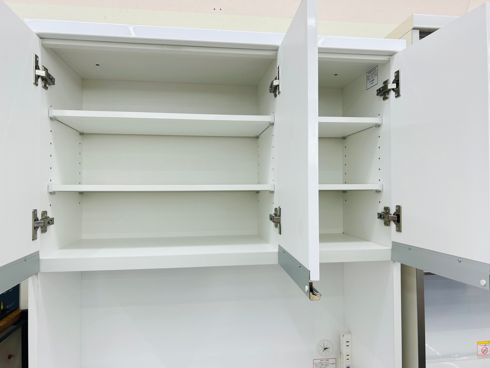 家具買取強化中】ニトリの”レンジボード3枚扉”が入荷しました 