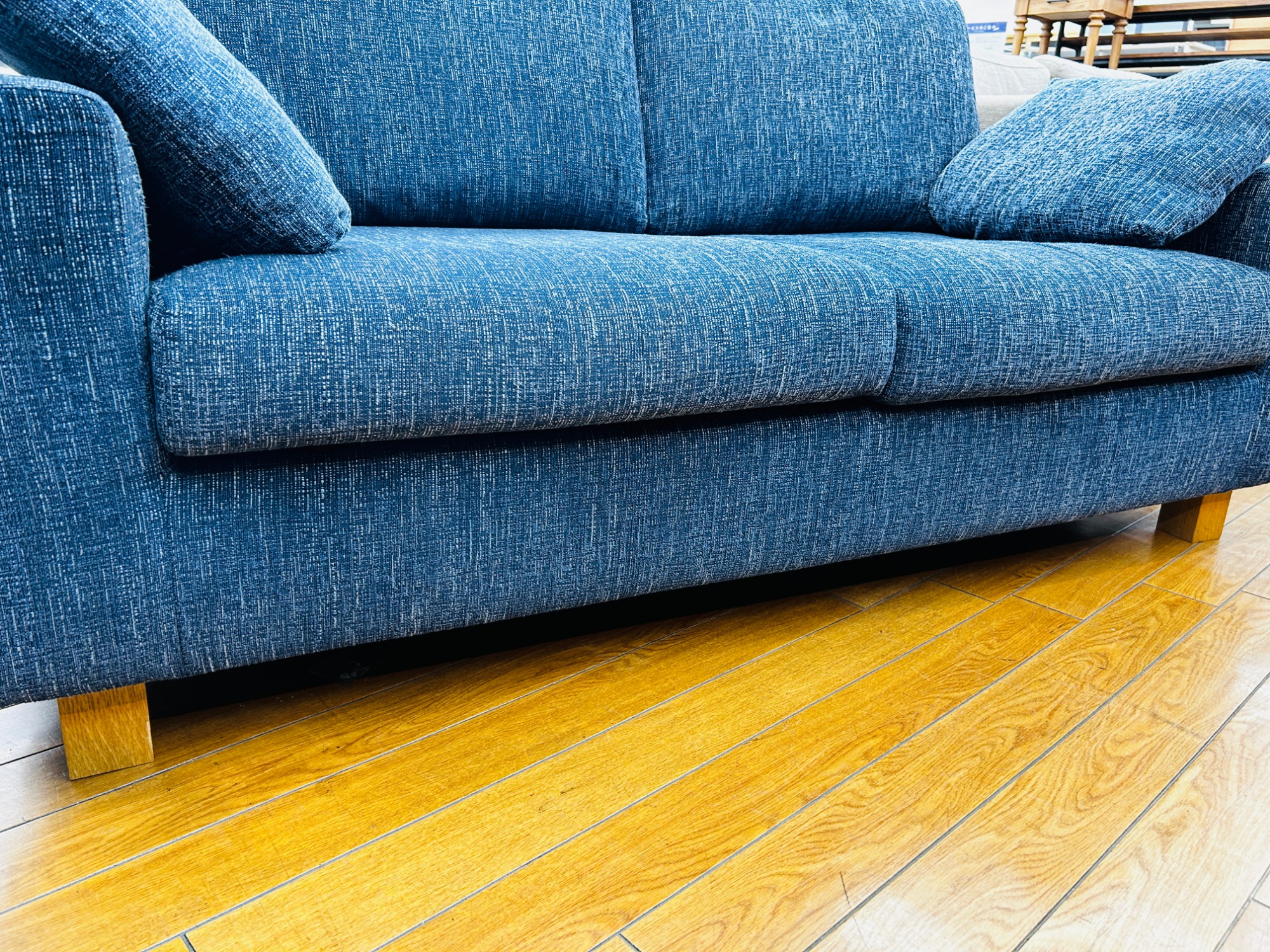 家具買取強化中】NOYES（ノイエス）の”2人掛けソファー”をご紹介