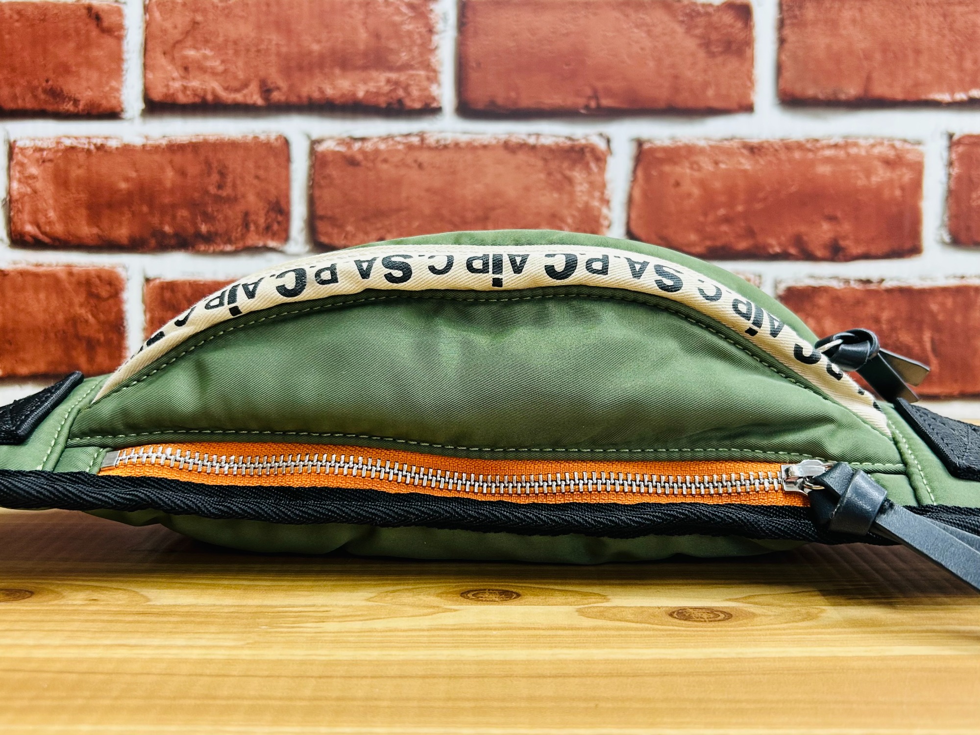 SACAI APC BODY WAIST SHOULDER BAG GREEN サカイ アーペーセー