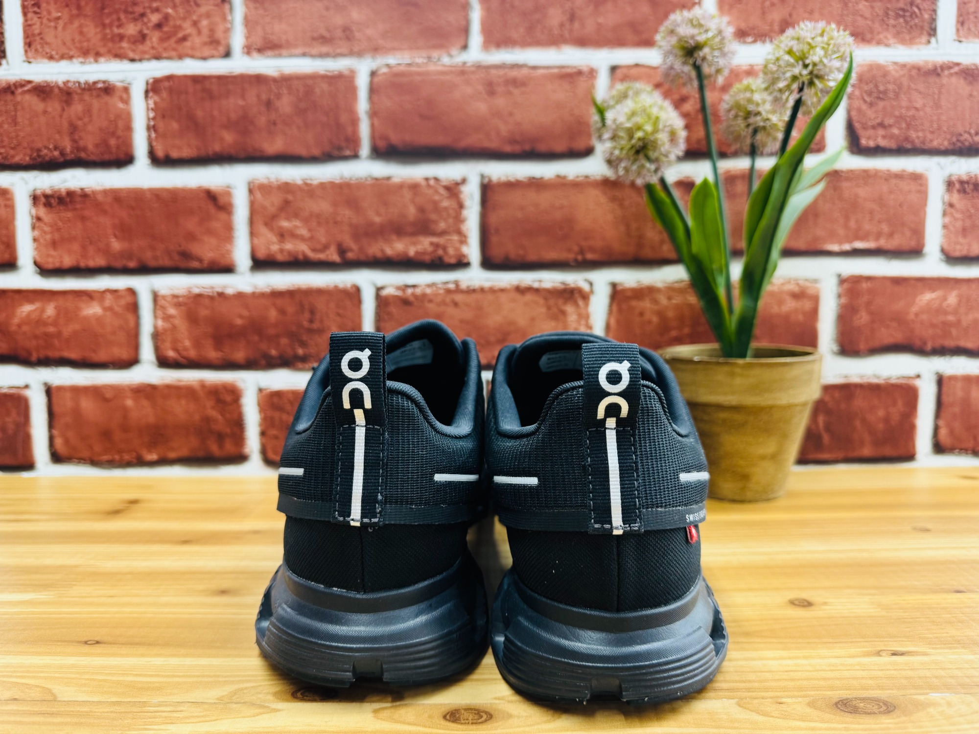 スニーカー買取強化中】On（オン）の スニーカー“CLOUDHORIZON
