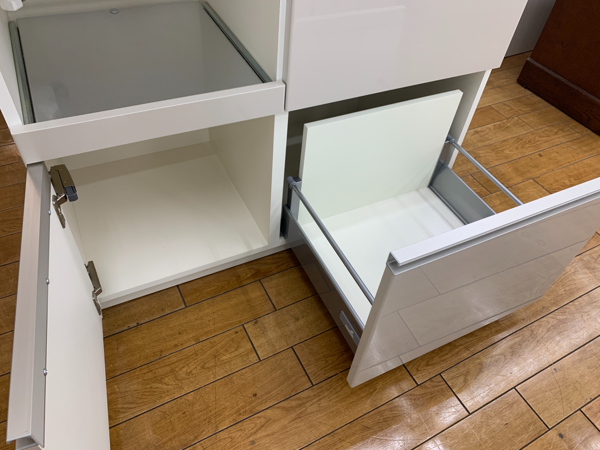 値下げしました！【トレファク鶴ヶ島店】Pamouna(パモウナ) レンジボード 家具販売強化中】Pamouna（パモウナ）のレンジボードが入荷しました