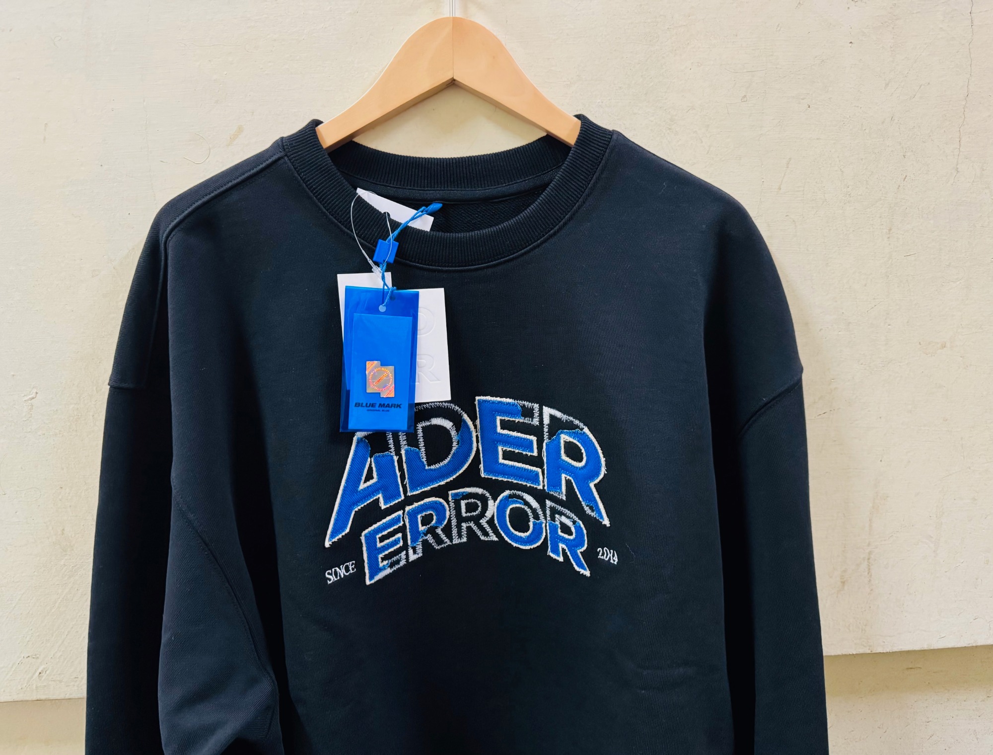 衣類買取強化中】ADER error（アーダーエラー）のスウェットが