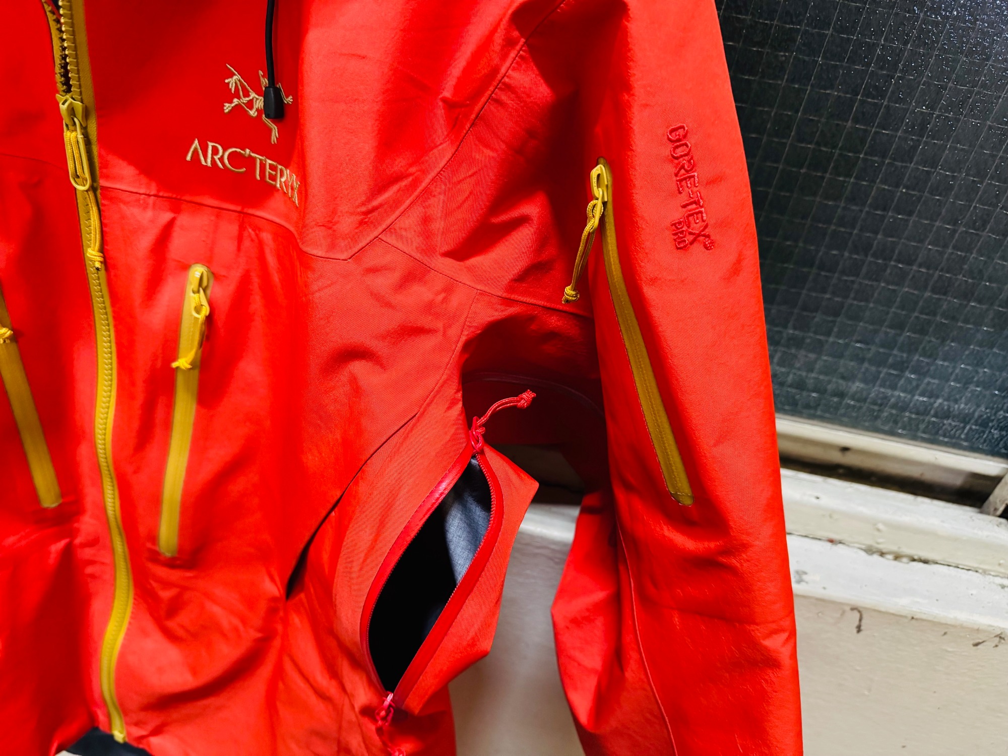 ARC'TERYX買取強化中!】アークテリクスの alpha SV jacket 2019