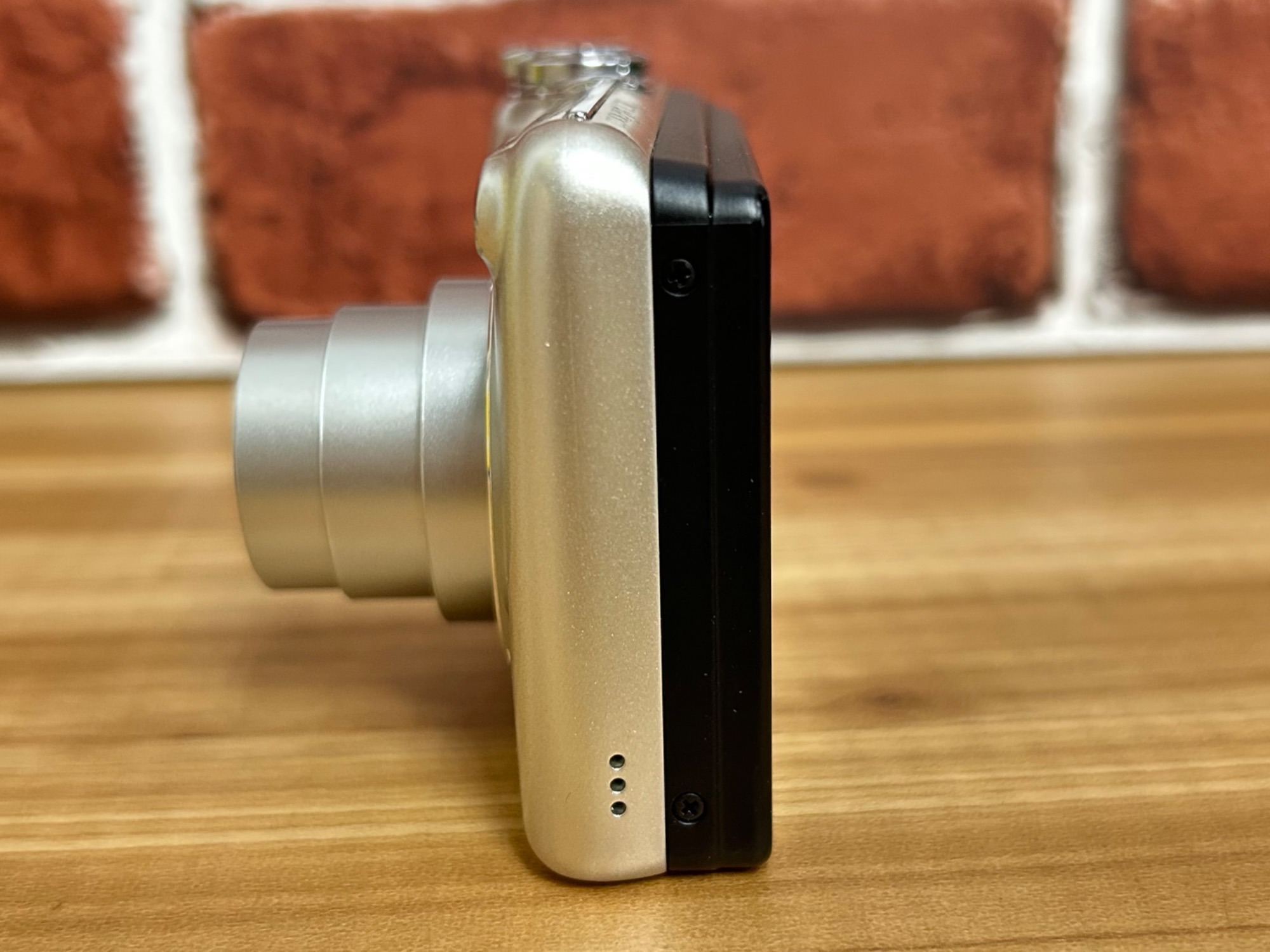 デジタルカメラ Nikon COOLPIX L30 Amazon | Nikon デジタルカメラ COOLPIX L30 5倍ズーム 2005万画素