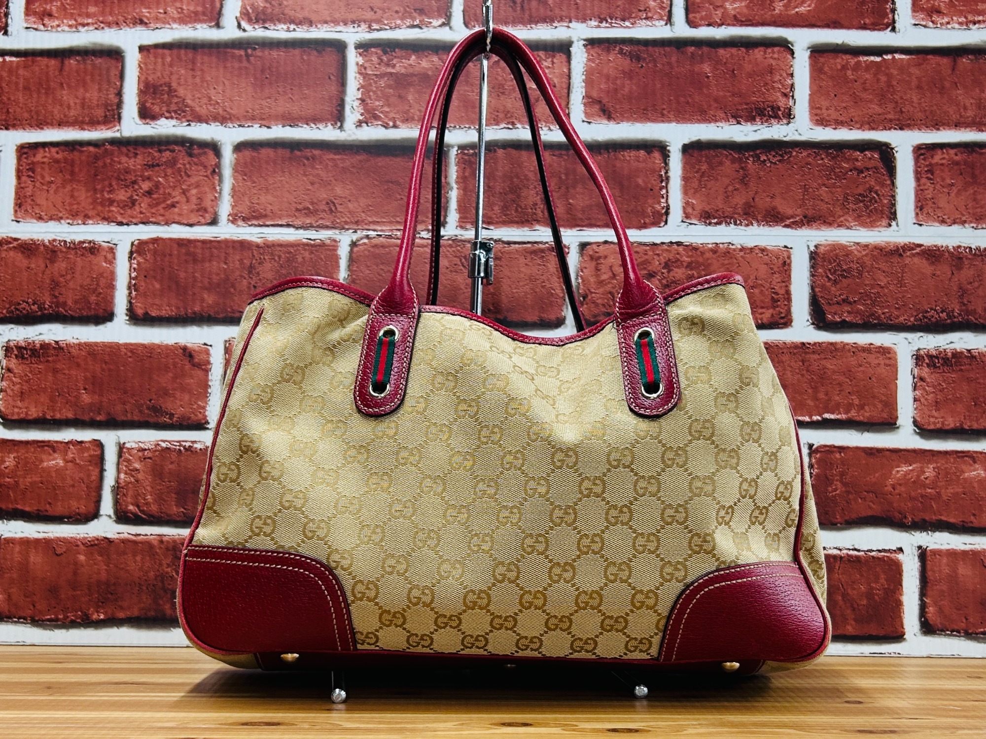 ブランド買取強化中】GUCCI（グッチ）の“ シェリーライン トートバッグ