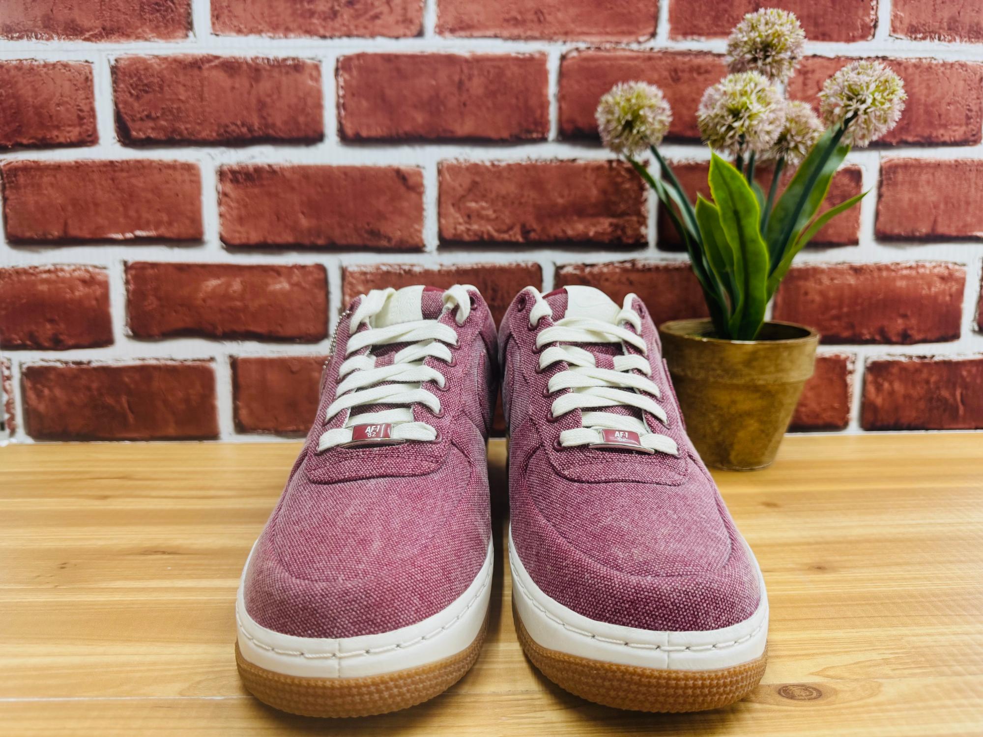 スニーカー買取強化中】NIKEのスニーカー“AIR FORCE1 SUPREME”が入荷