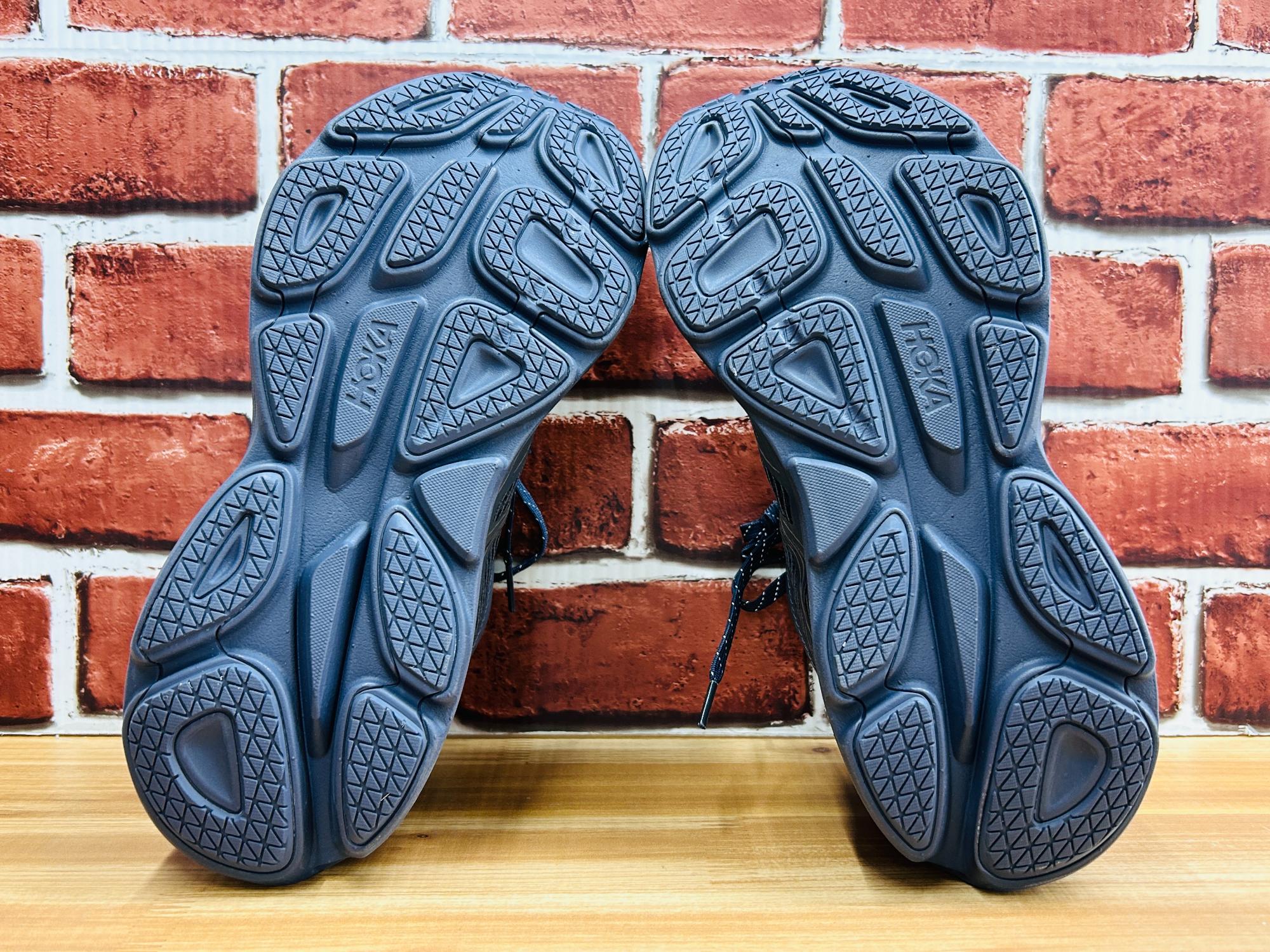 スニーカー買取強化中】HOKA（ホカ）のスニーカー“ BONDI 8 TS CAGED