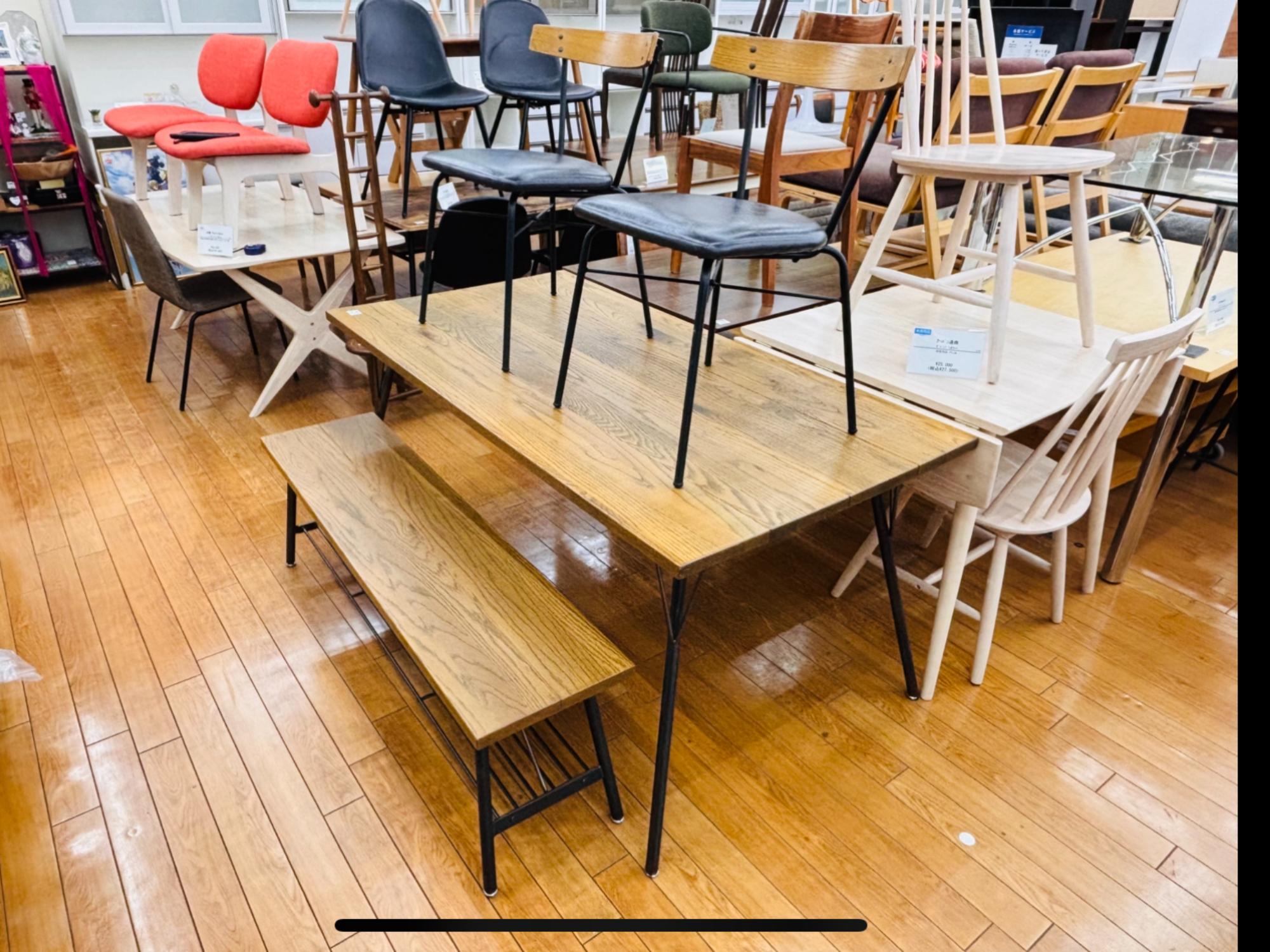 家具販売強化中】 ``ACME Furniture (アクメファニチャー）のベンチ