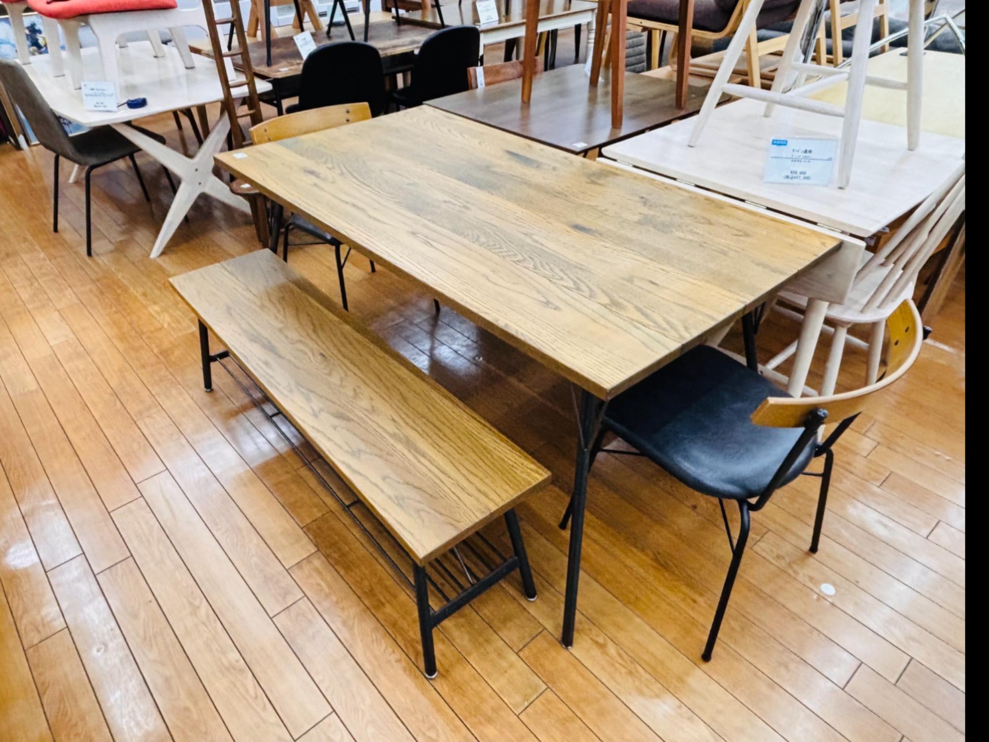 家具販売強化中】 ``ACME Furniture (アクメファニチャー）のベンチ